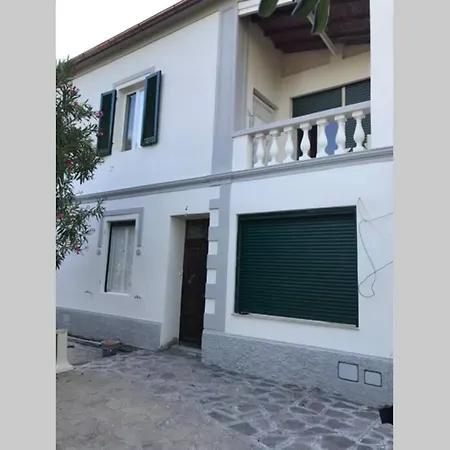 Isola D'elba - Portello - La Casina Bis - Quarzo-pirite *